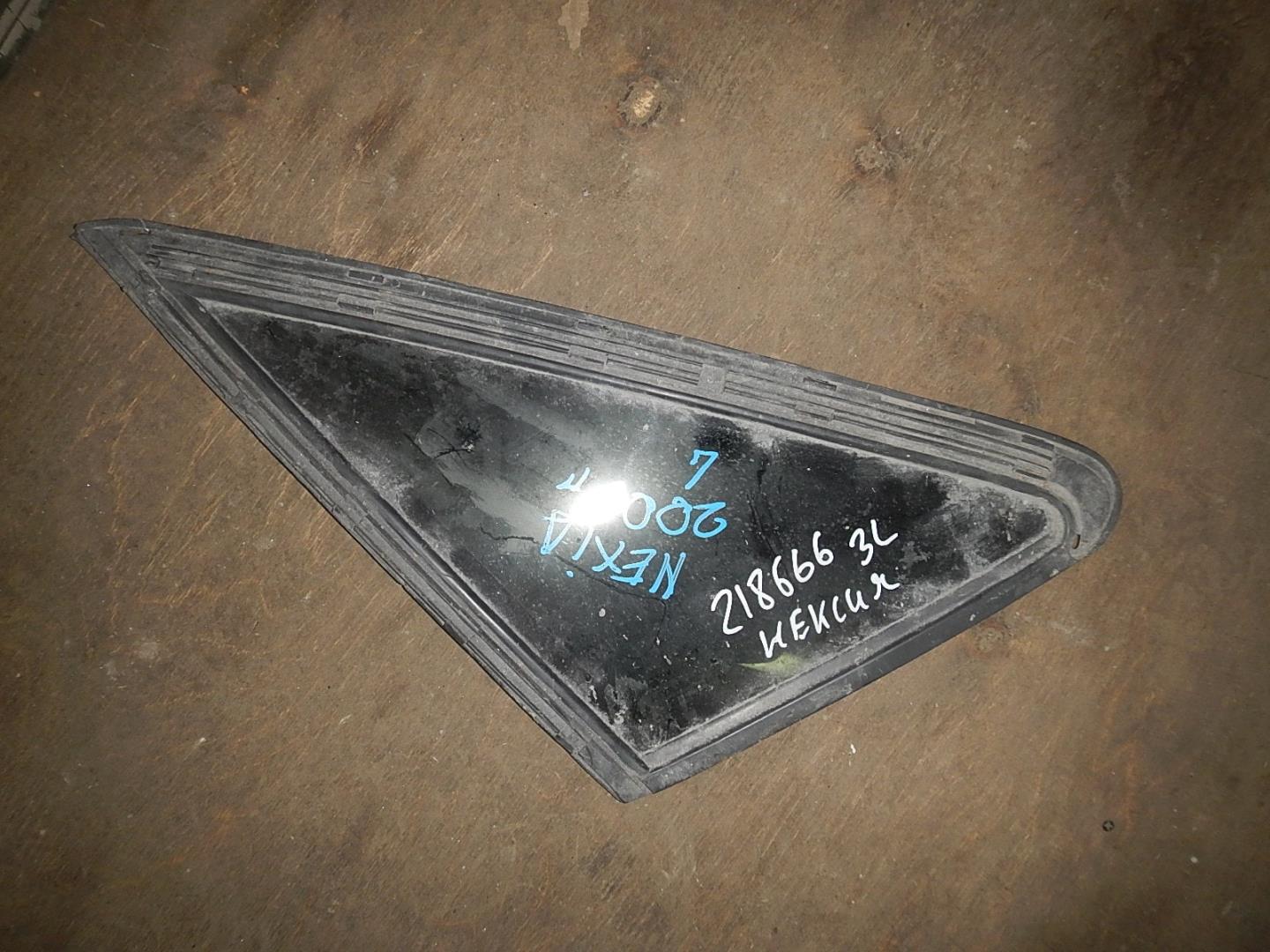 Стекло кузовное глухое левое