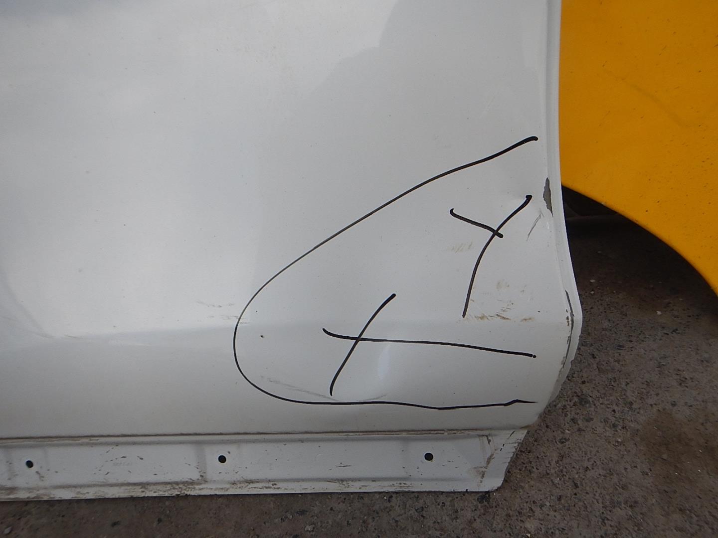 Дверь задняя правая