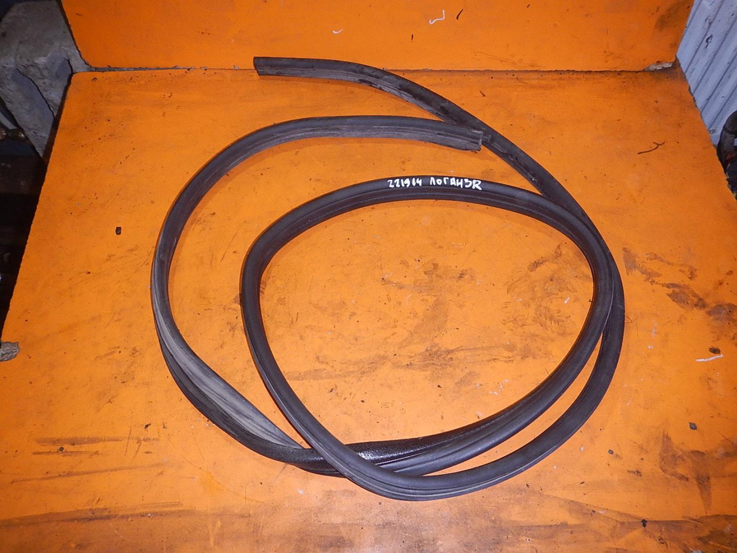 Уплотнитель двери