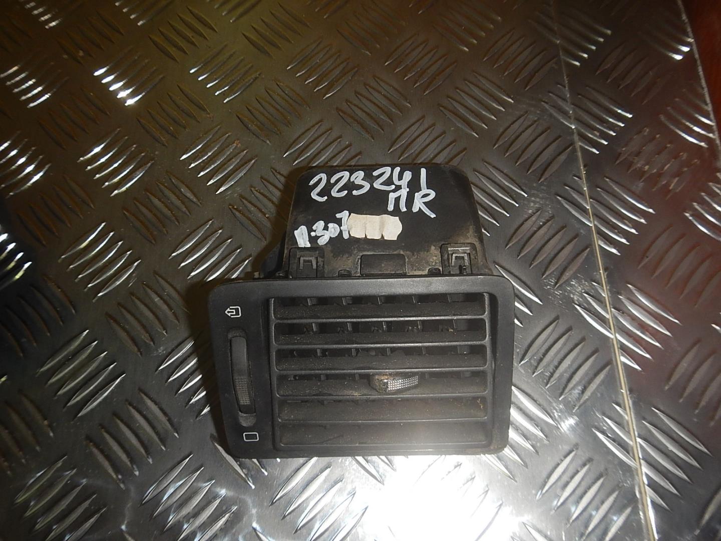 Дефлектор воздушный