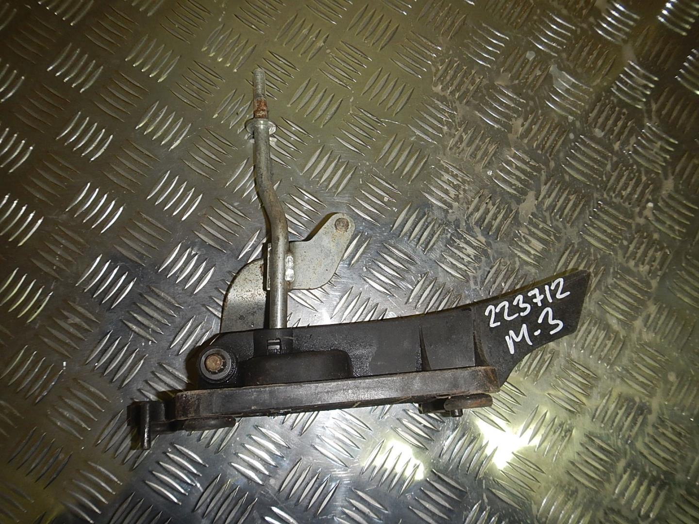 Кулиса МКПП / АКПП