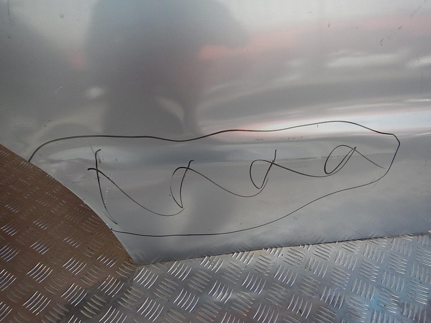 Дверь задняя правая