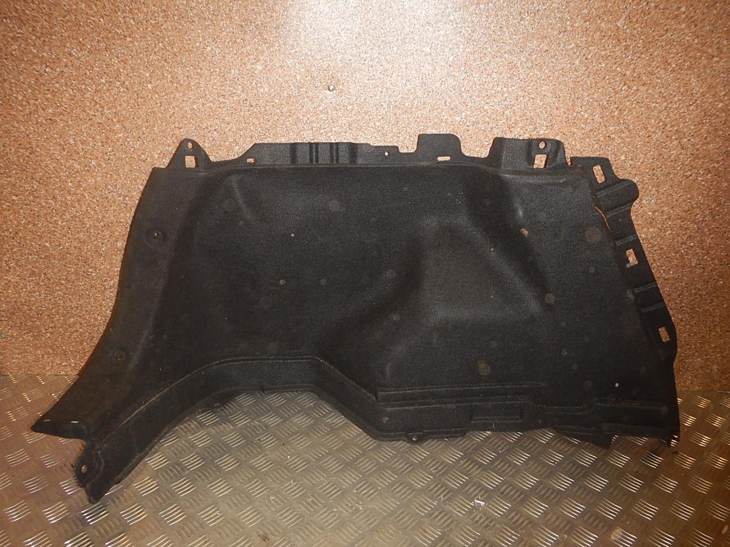 Обшивка багажника