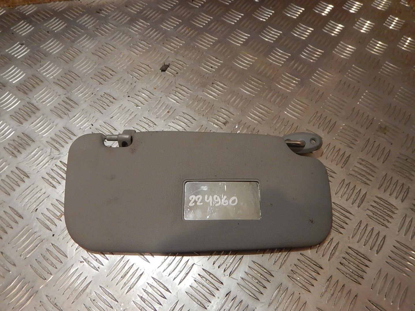 Козырек солнцезащитный