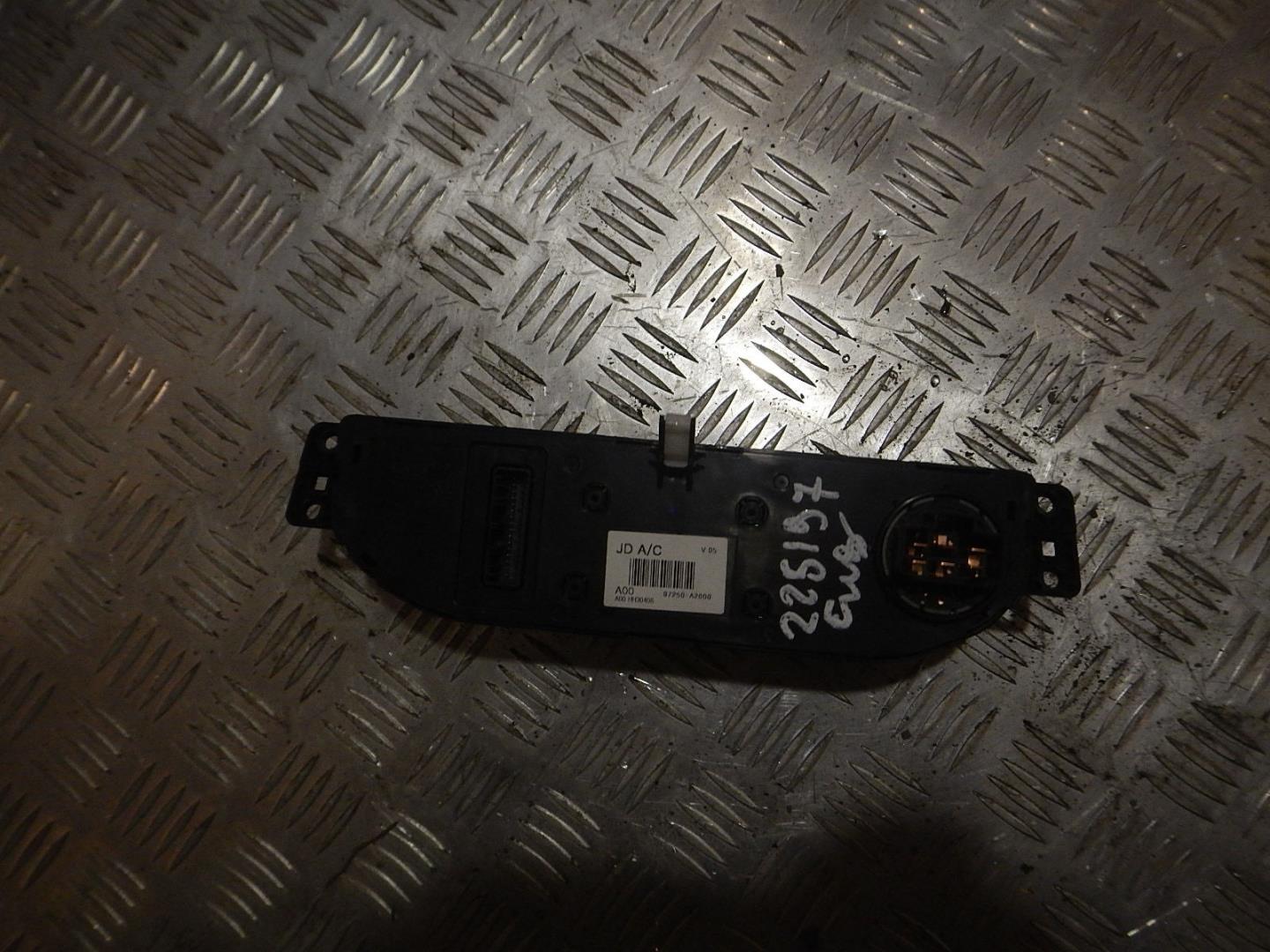 Блок управления климатической установкой