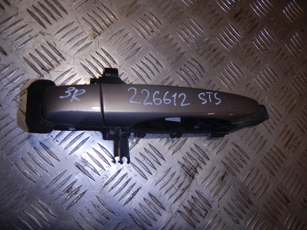 Ручка двери задней наружная правая