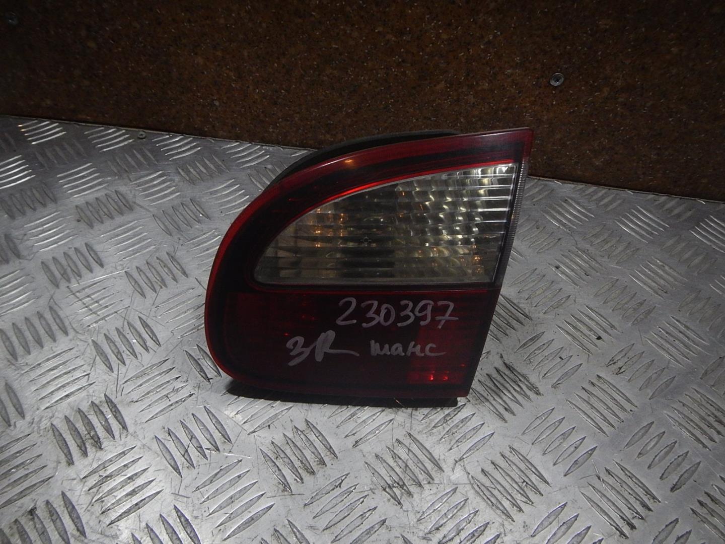 Фонарь задний внутренний правый