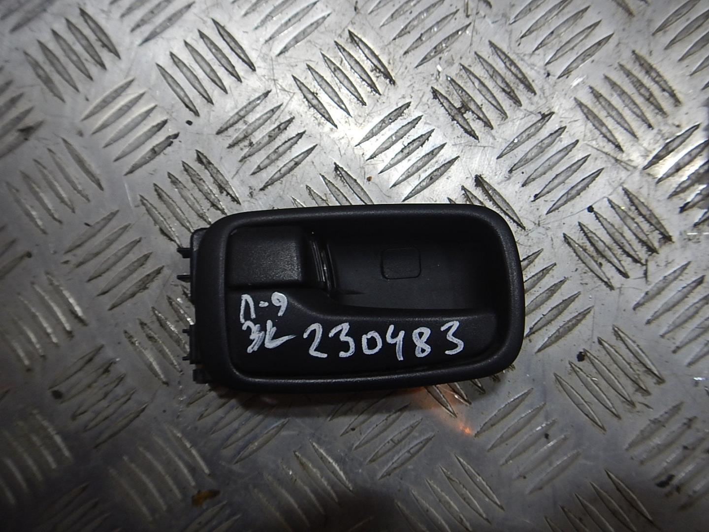 Ручка двери внутренняя левая