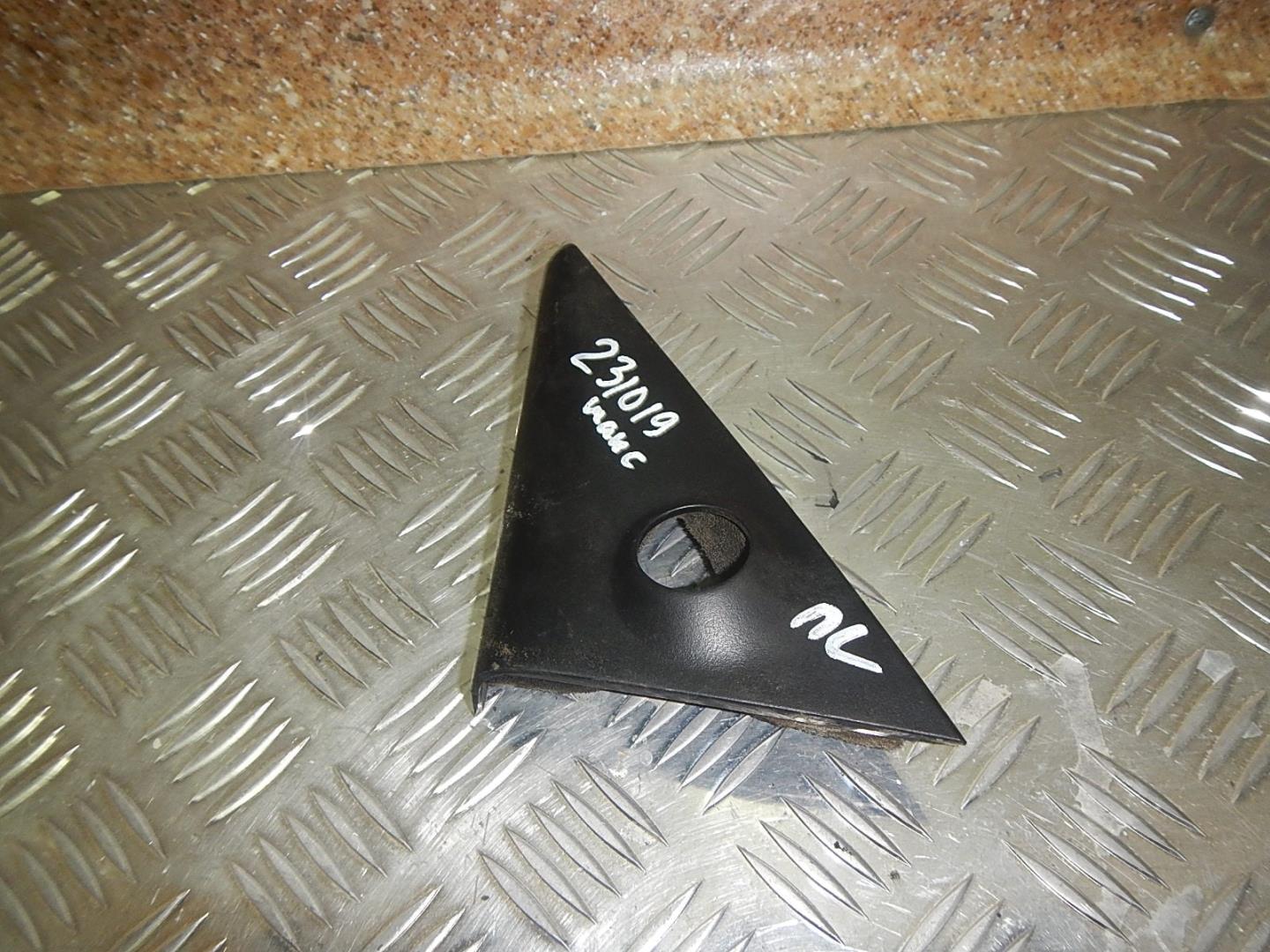 Крышка зеркала внутренняя правая