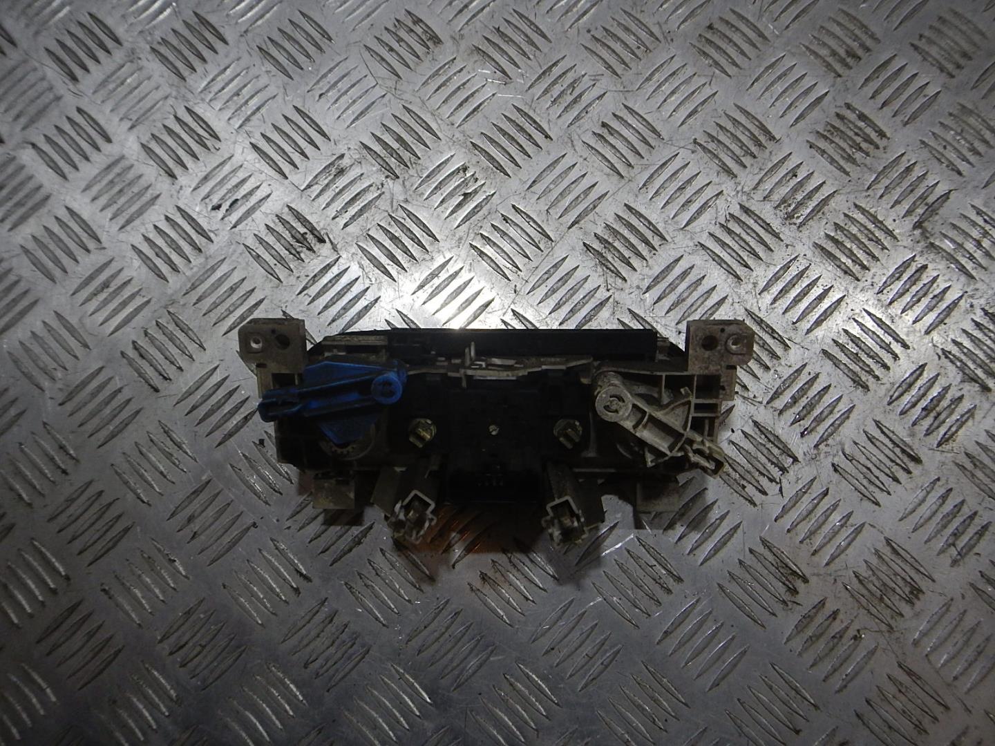 Блок управления климатической установкой