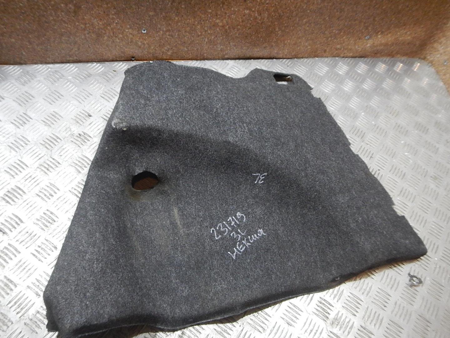 Обшивка багажника