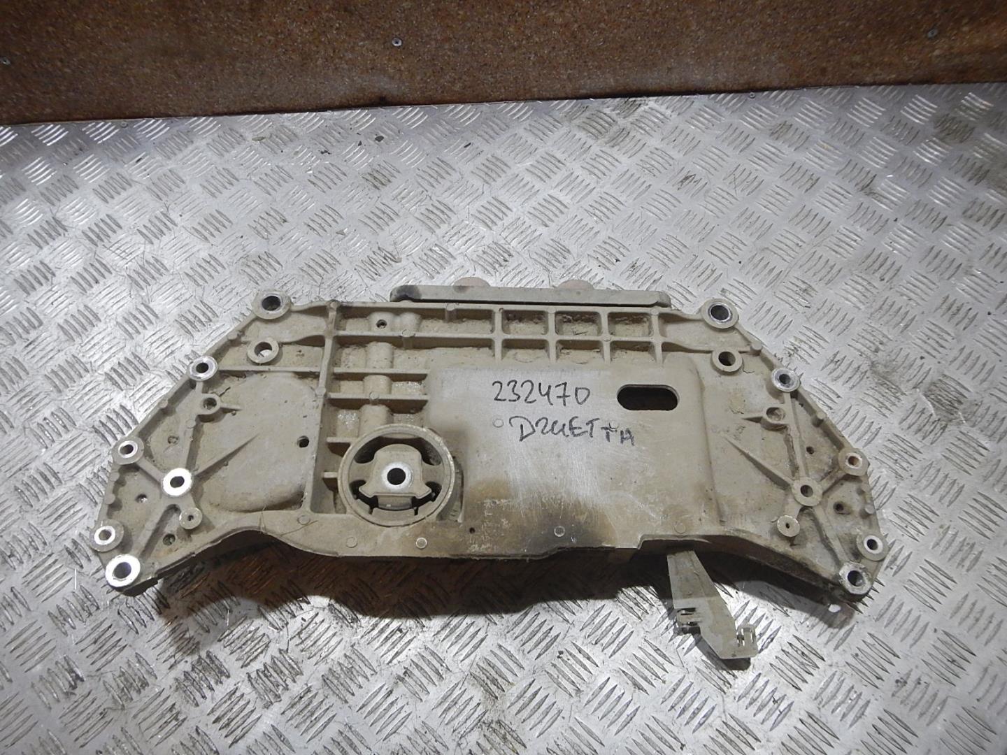 Балка подмоторная