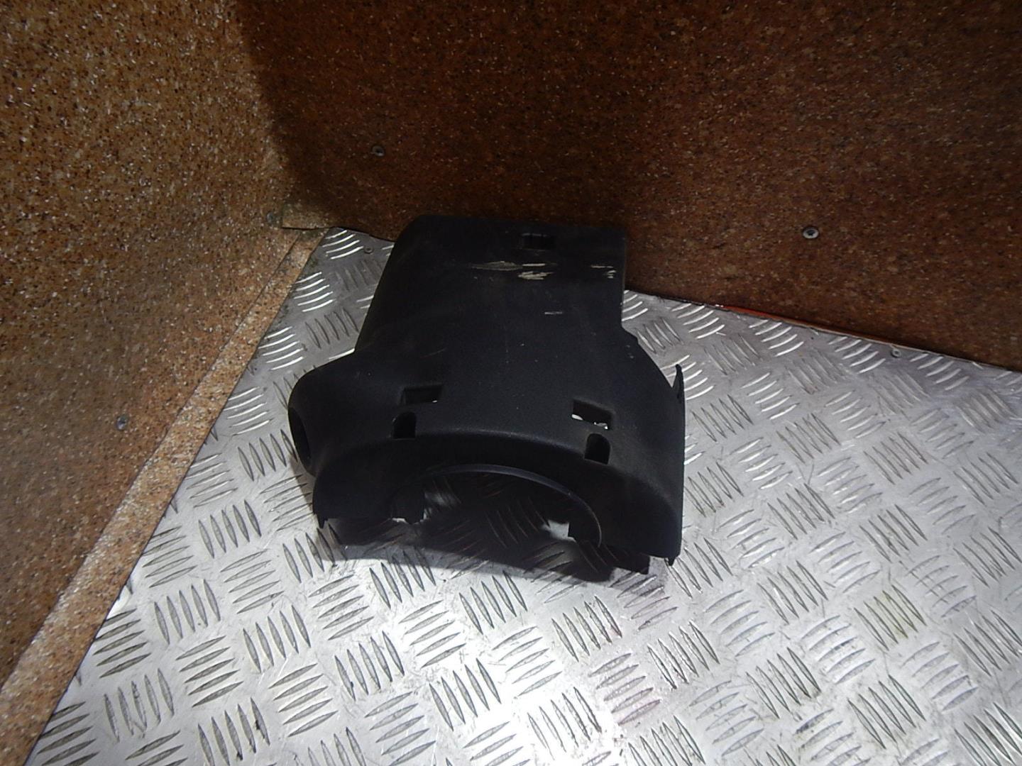 Кожух рулевой колонки