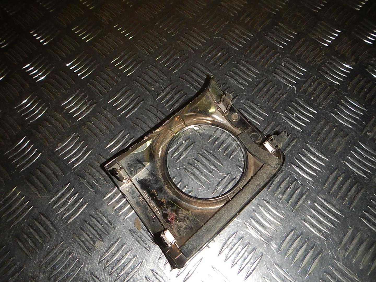 Решетка в бампер правая