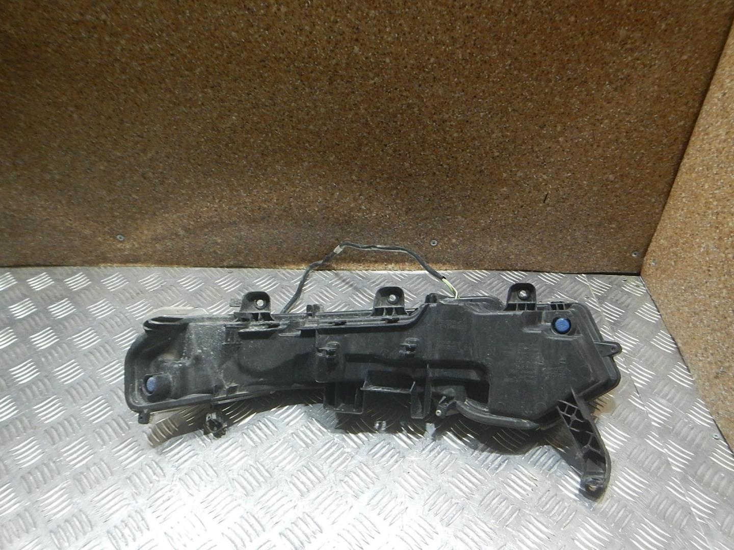 Указатель поворота правый