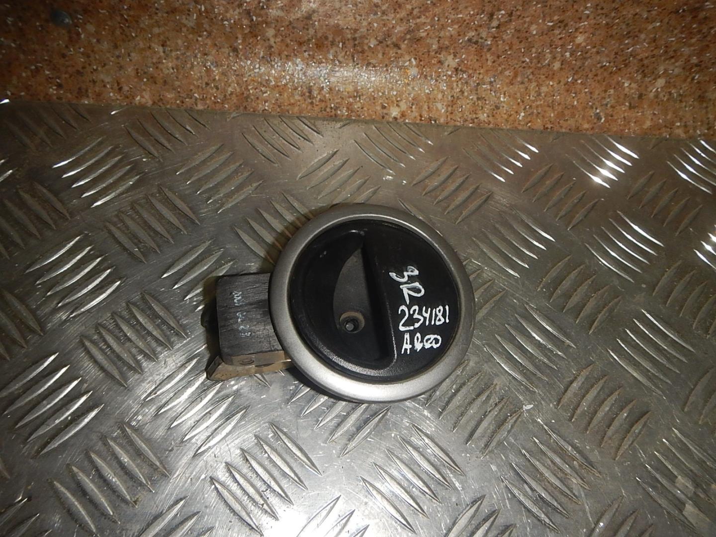 Ручка двери внутренняя правая