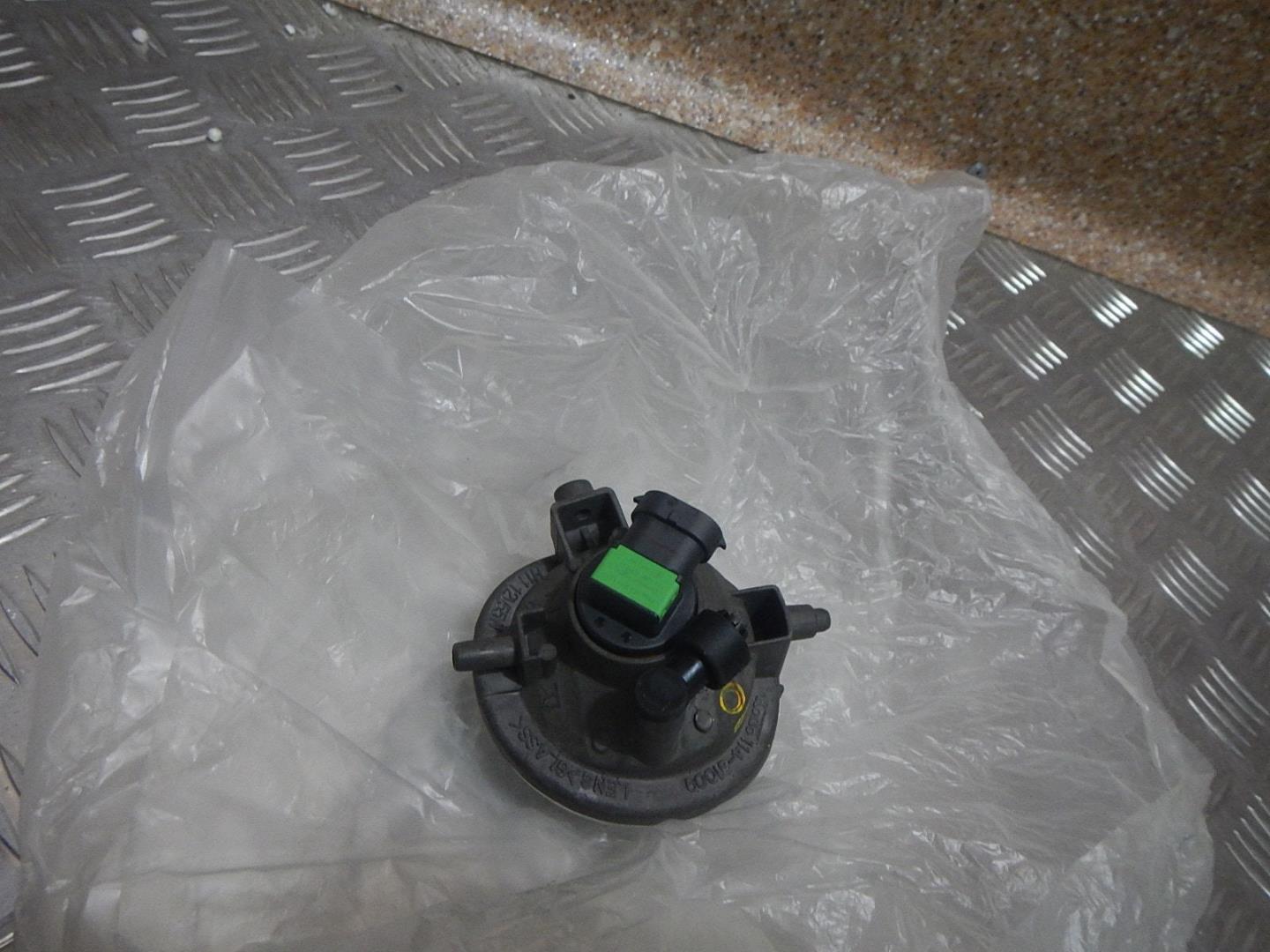 Фара противотуманная правая