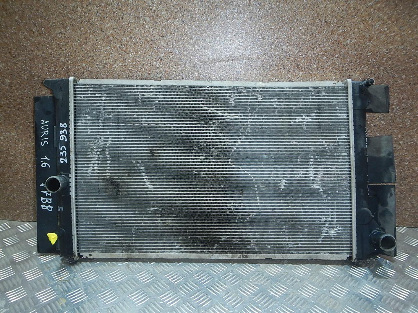 Радиатор охлаждения двигателя основной