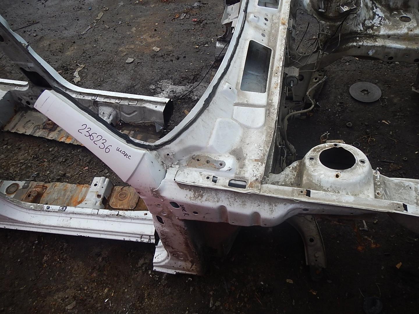 Лонжерон передний правый