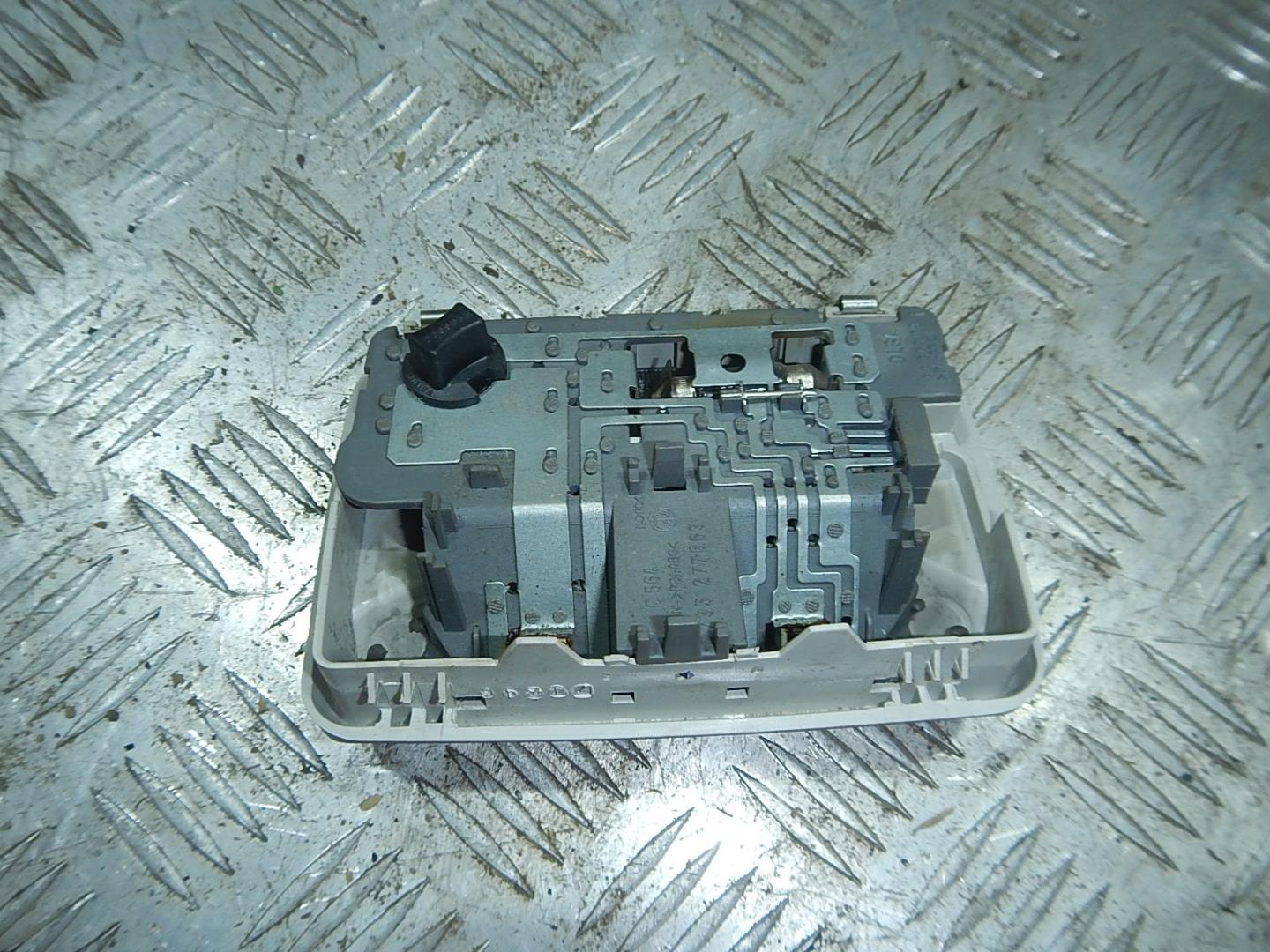 Плафон салонный