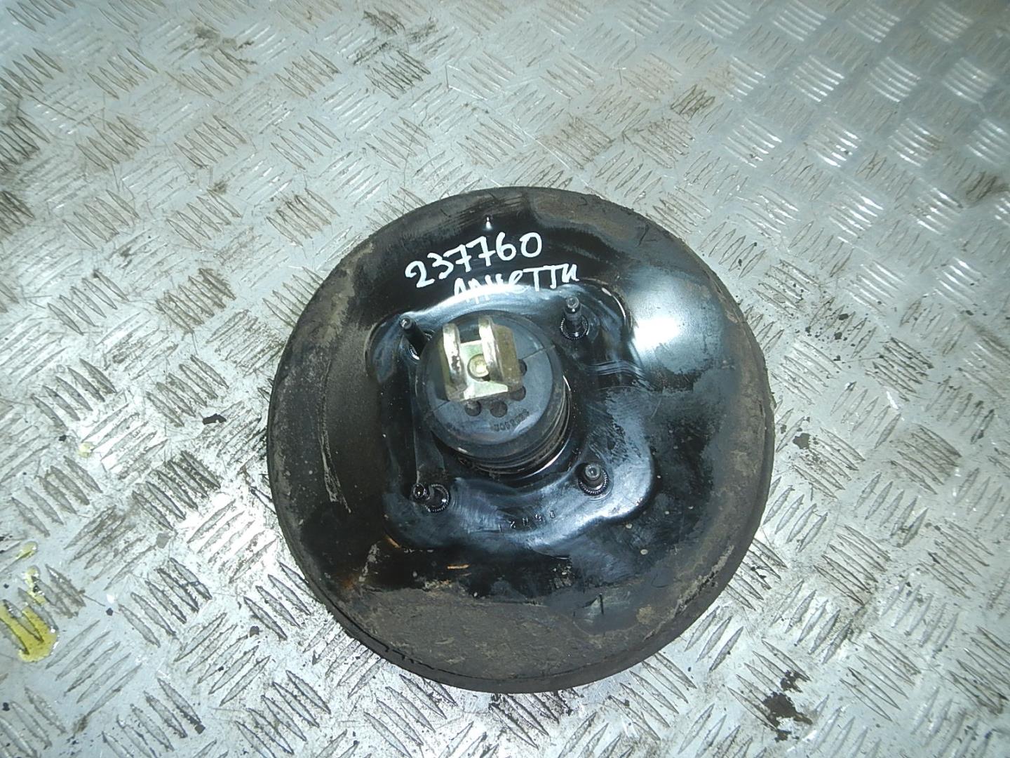 Усилитель тормозов вакуумный