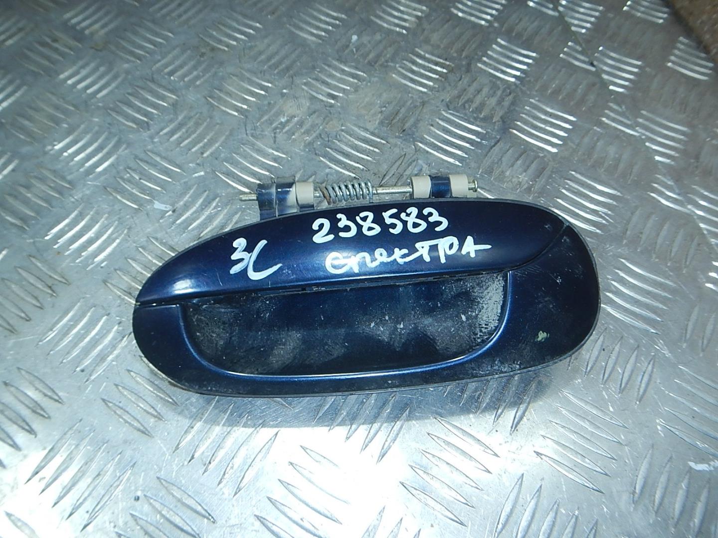 Ручка двери задней наружная левая