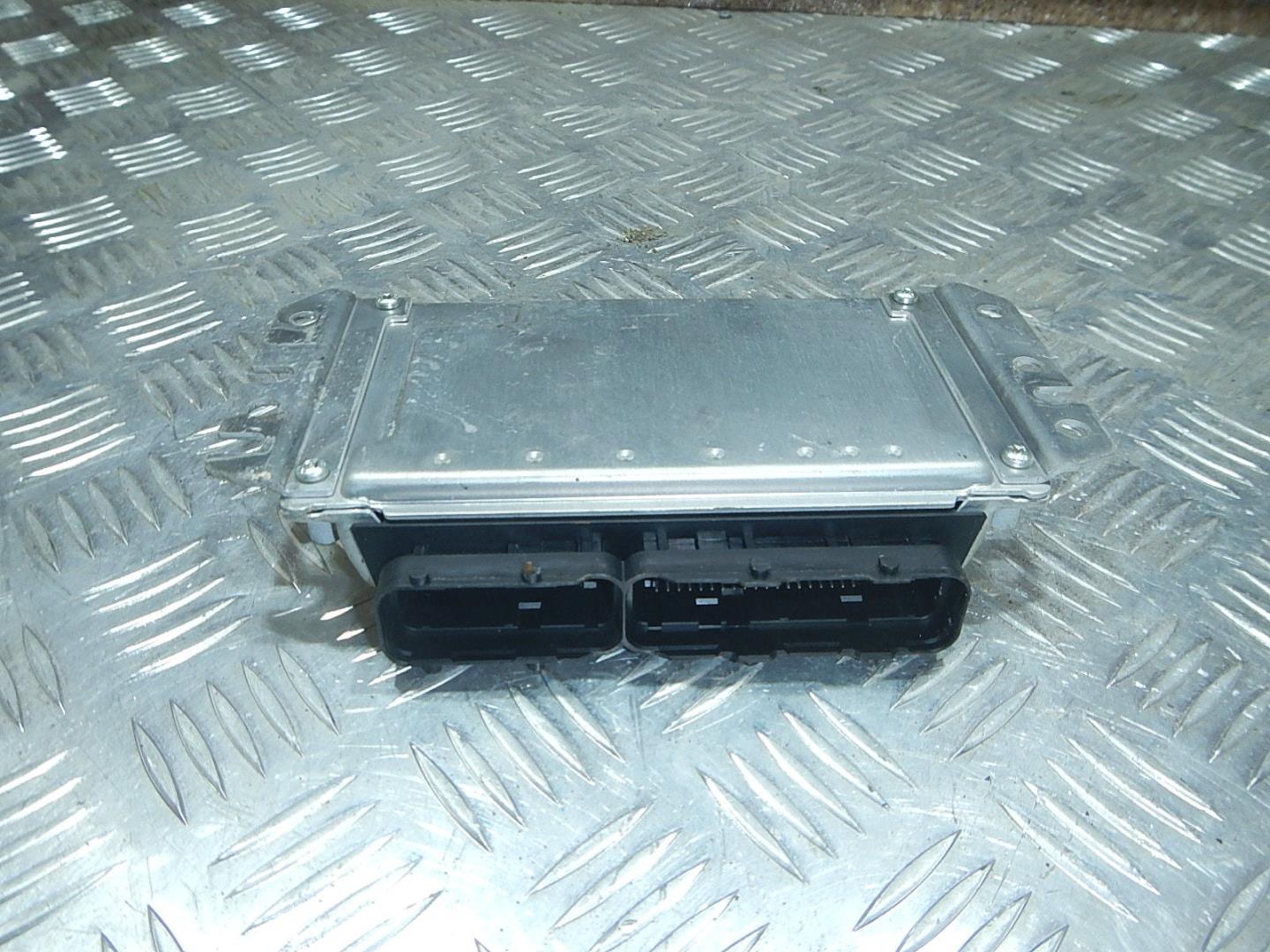 Блок управления двигателем