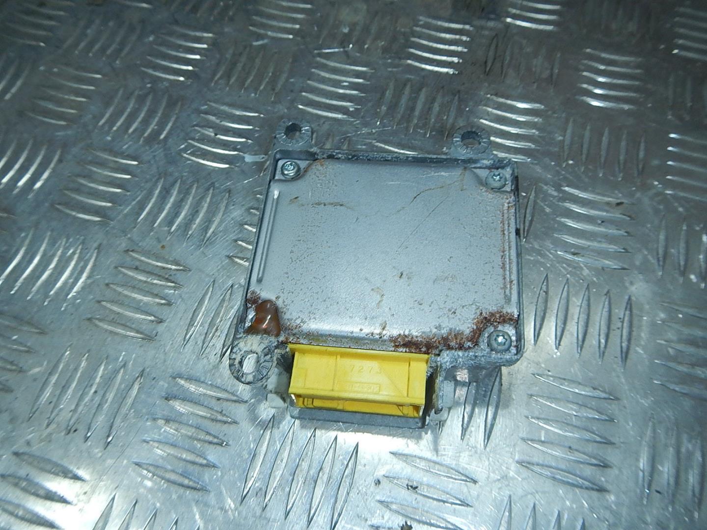 Блок управления подушек безопасности (AIR BAG)