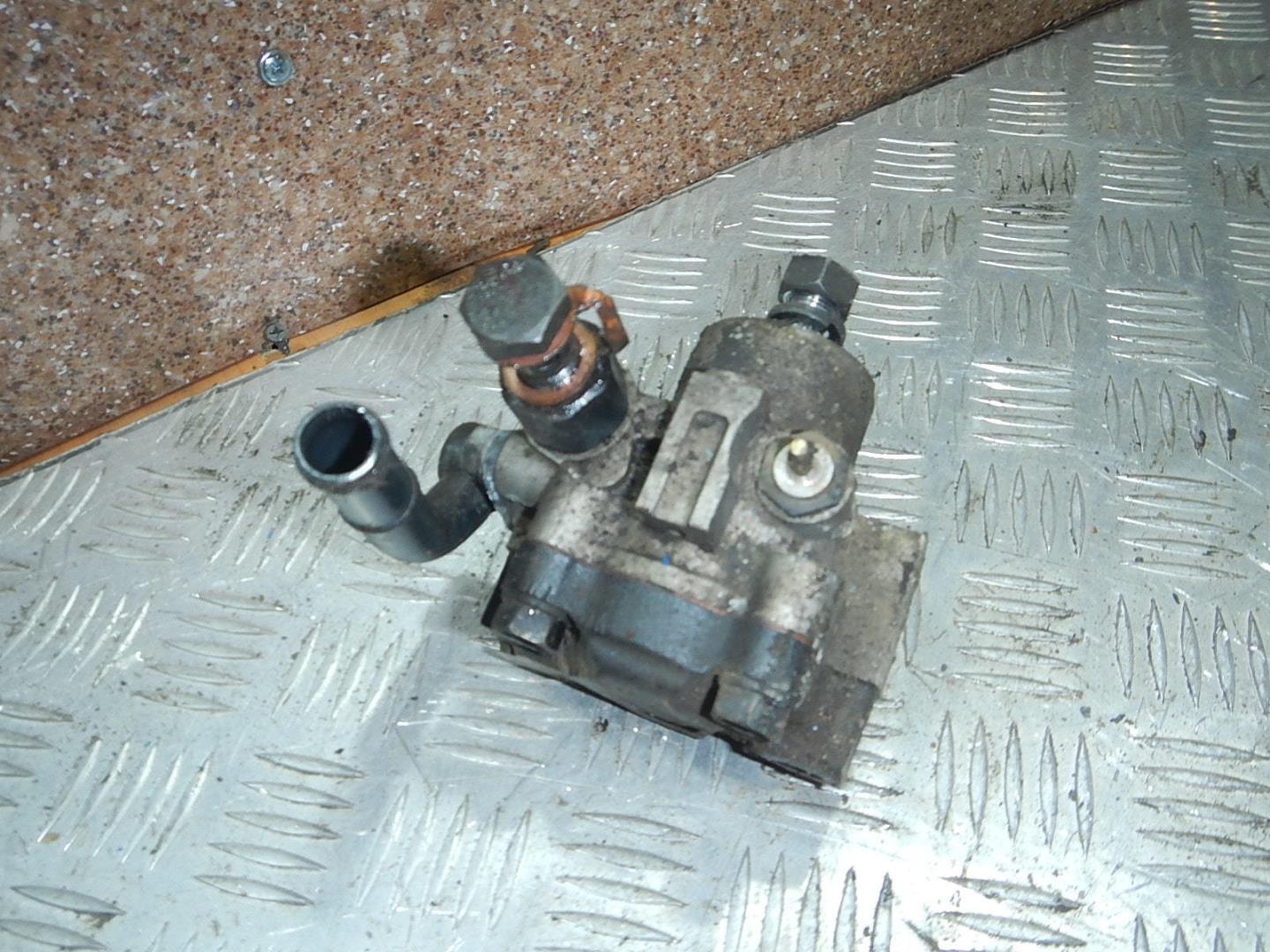 Насос ГУР (гидроусилитель руля)