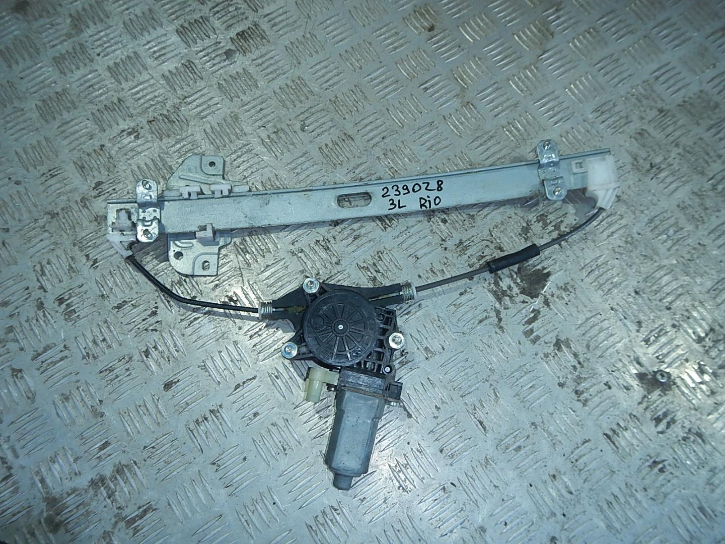 Стеклоподъемник электр. задний левый