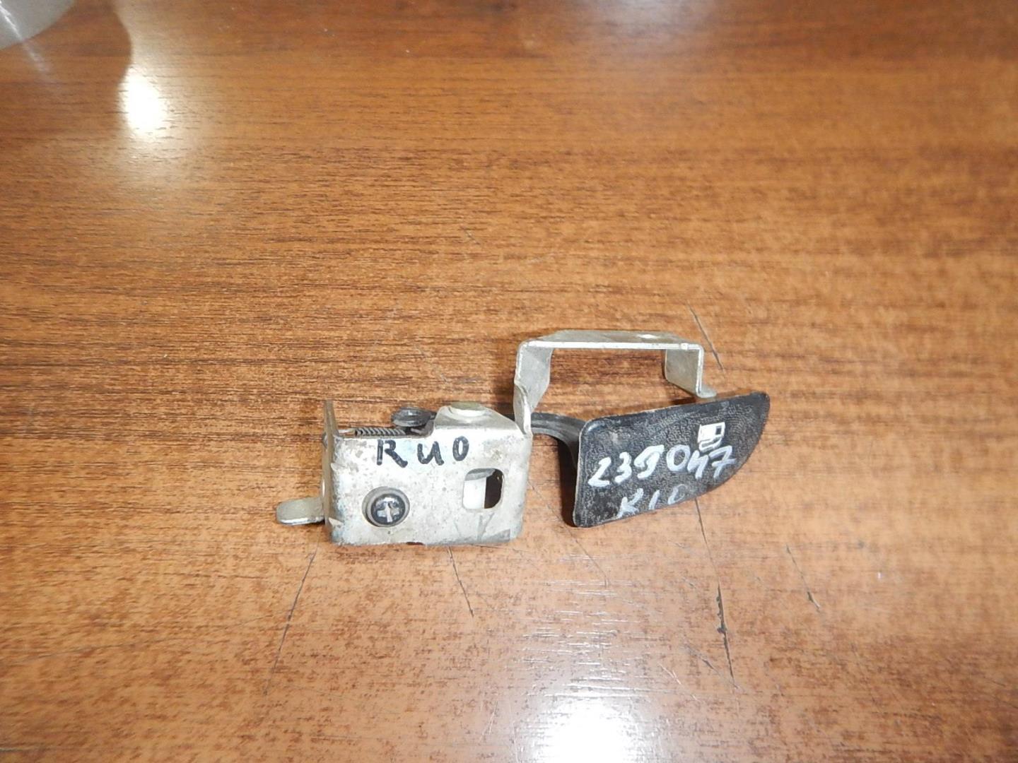 Ручка открывания лючка бензобака