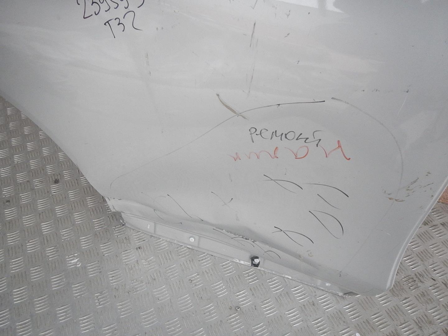 Дверь задняя правая