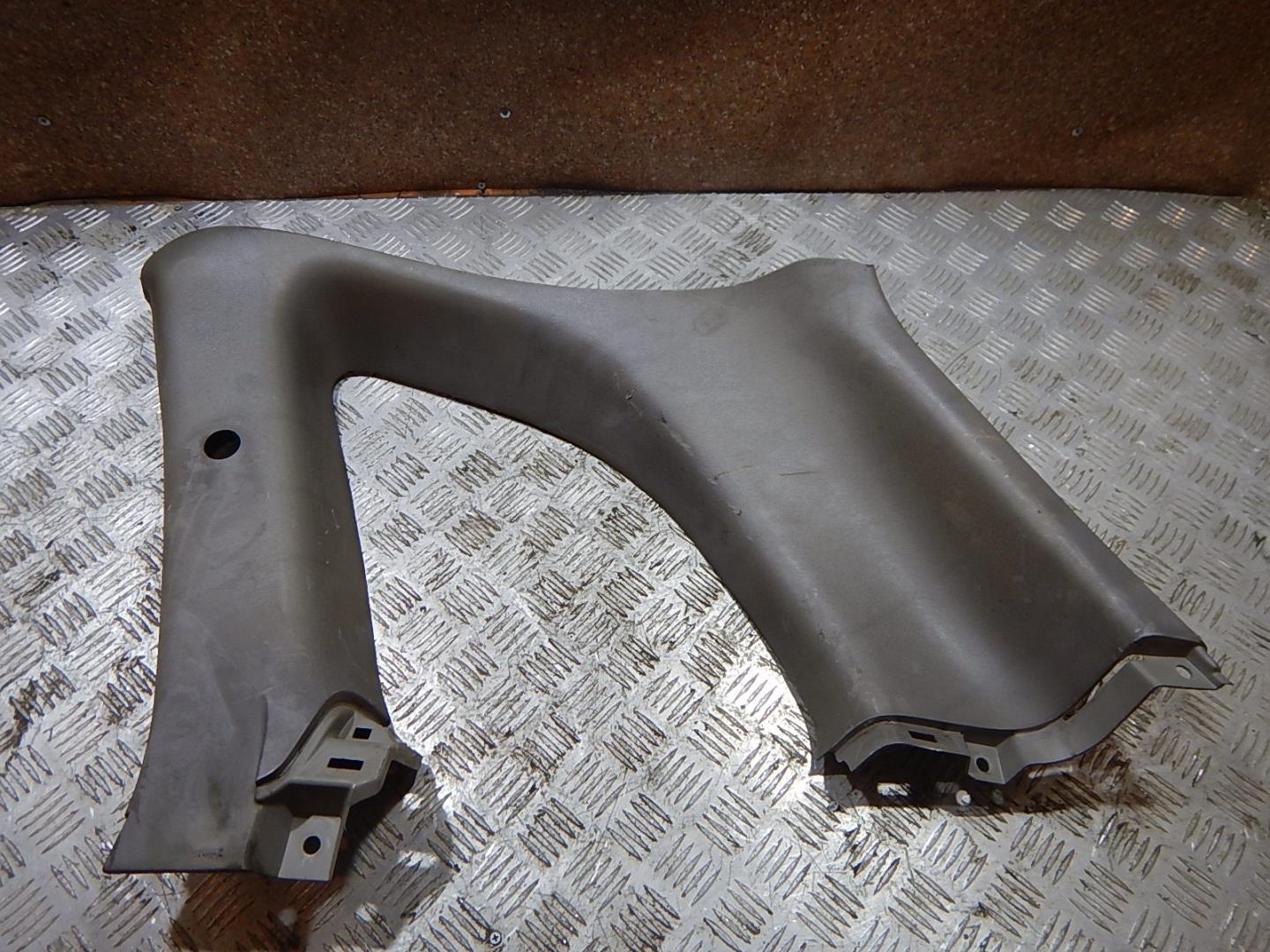 Обшивка стойки