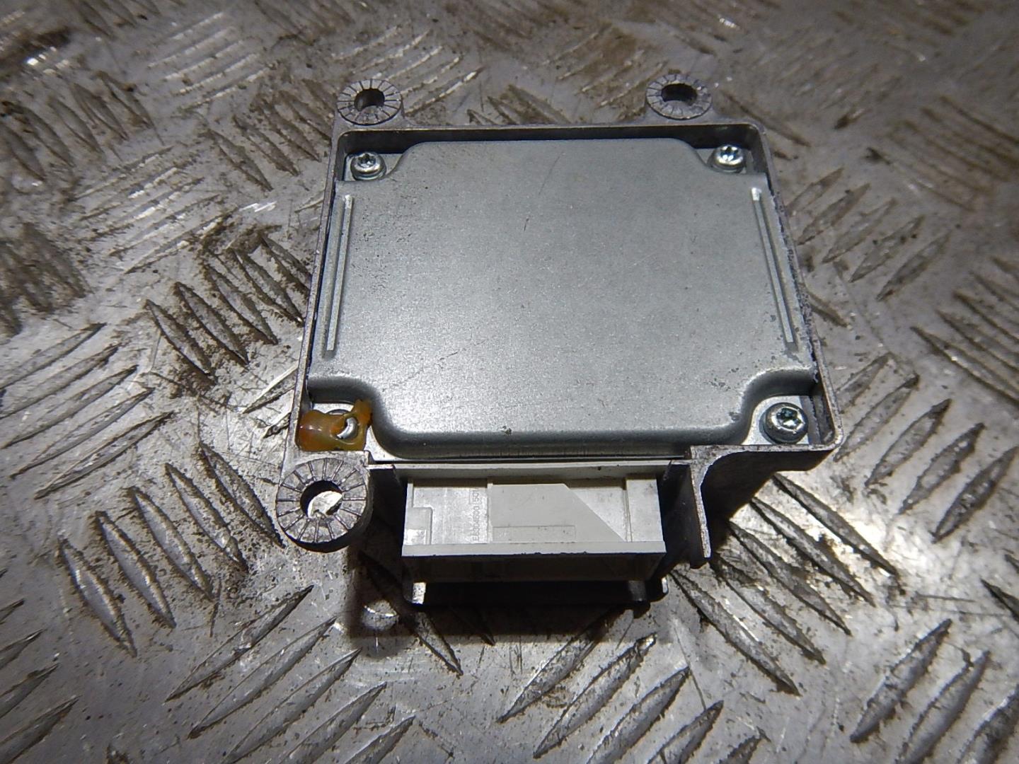 Блок управления подушек безопасности (AIR BAG)