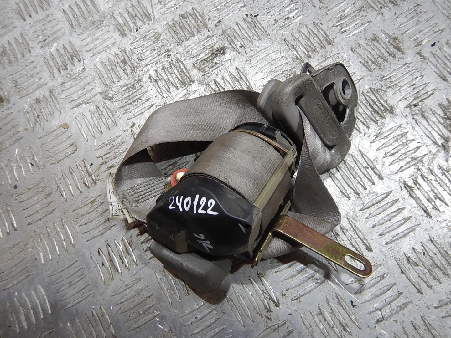 Ремень безопасности