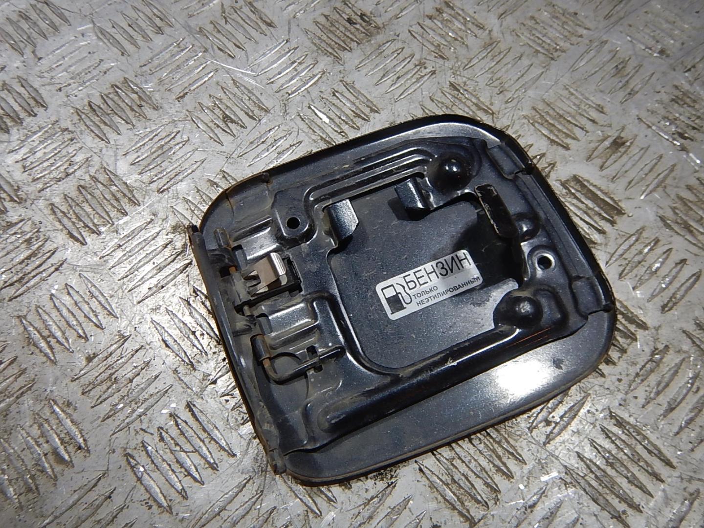 Лючок бензобака