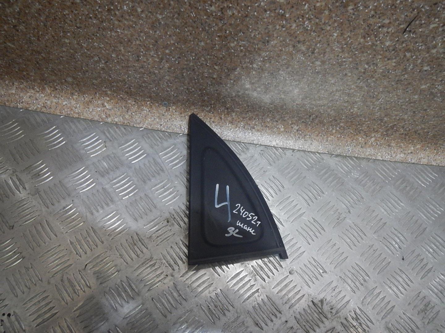 Накладка двери задней левой