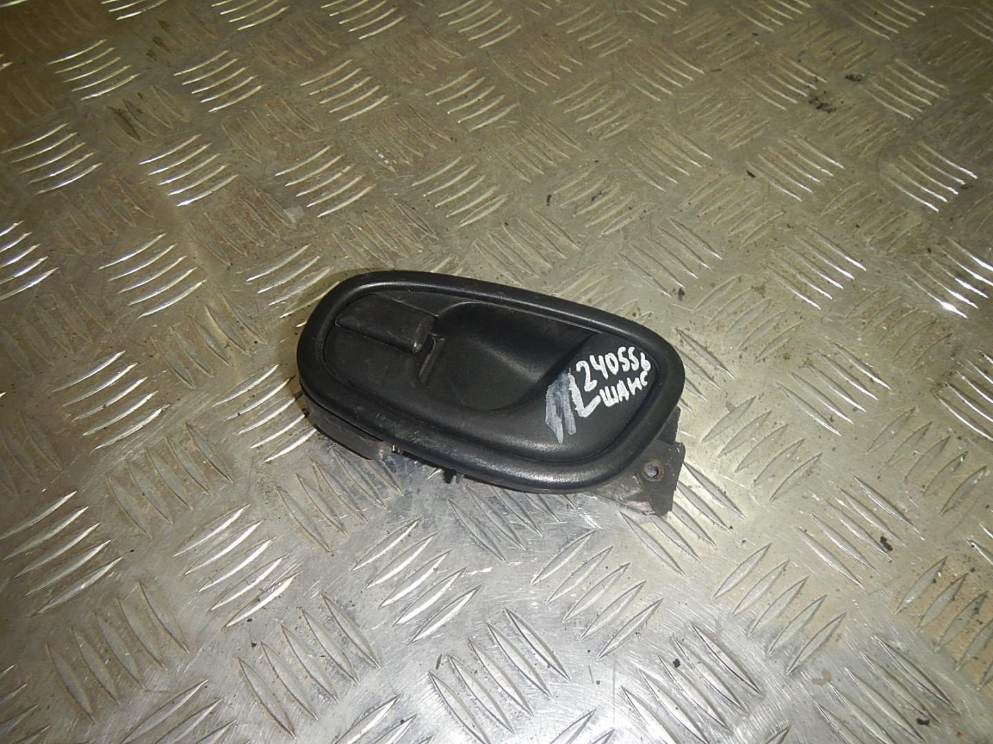 Ручка двери внутренняя левая