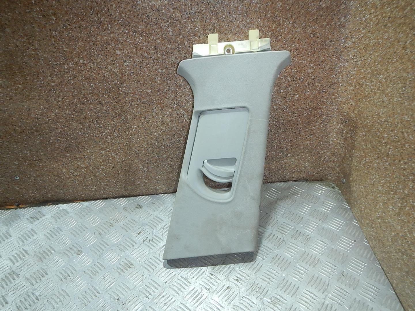 Обшивка стойки