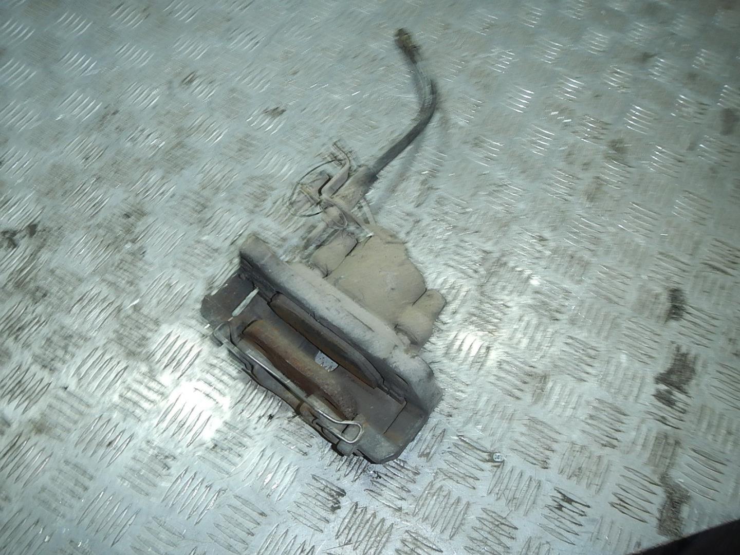 Суппорт передний правый