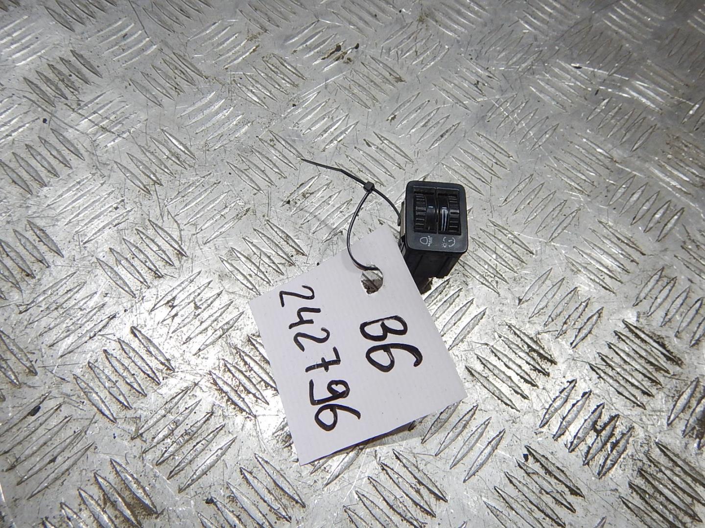 Кнопка корректора фар