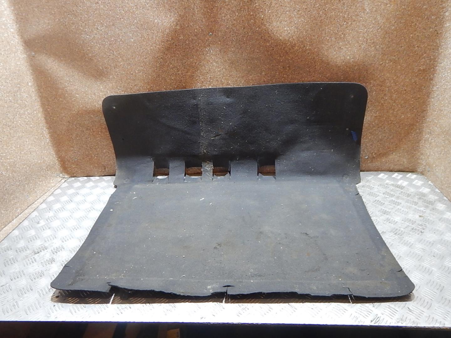 Пол багажника