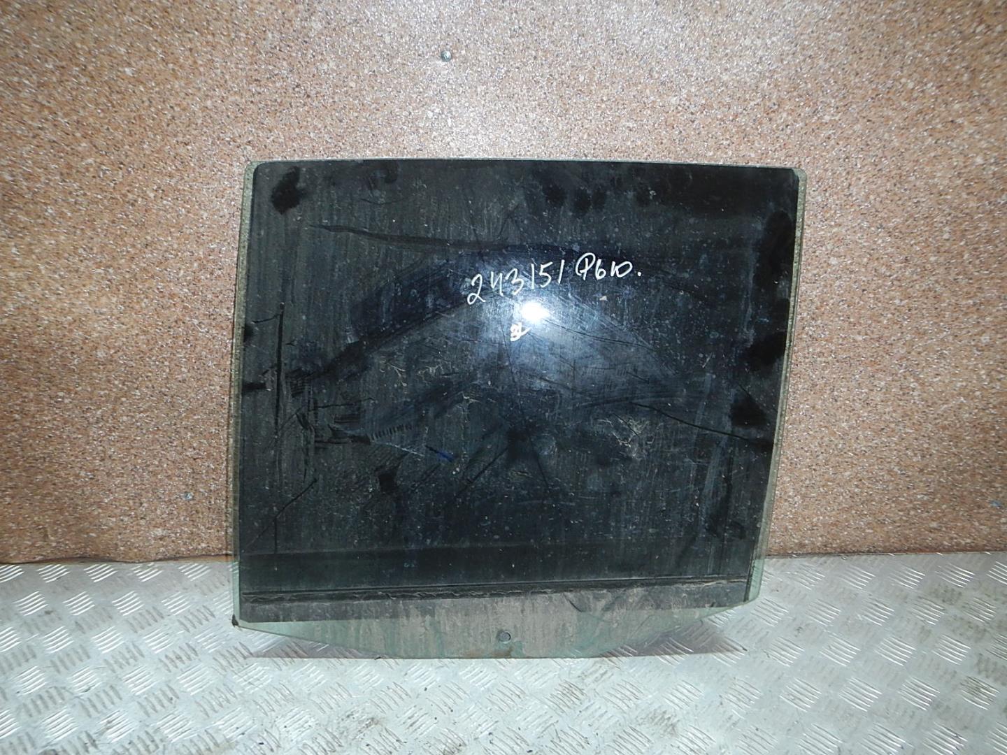 Стекло двери задней левой