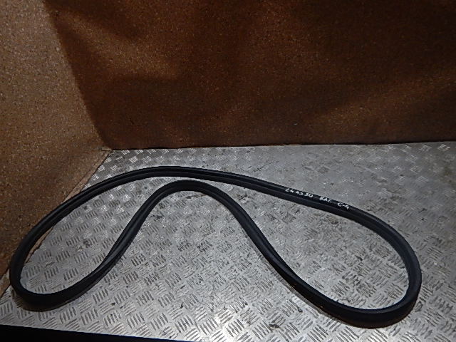 Уплотнитель багажника