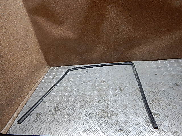 Уплотнитель (наружный)