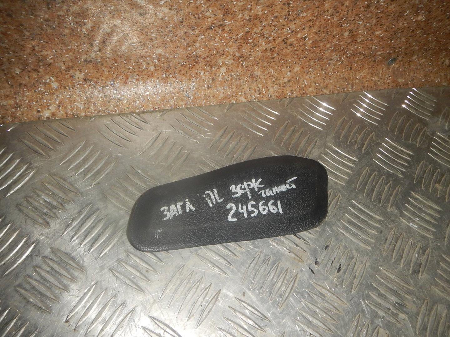 Накладка зеркала левого внутренняя