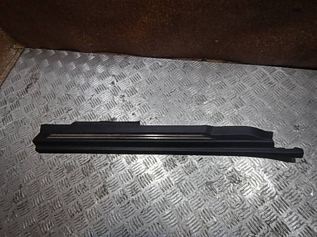 Накладка порога (внутренняя)