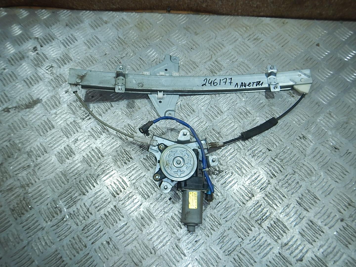 Стеклоподъемник электр. задний левый