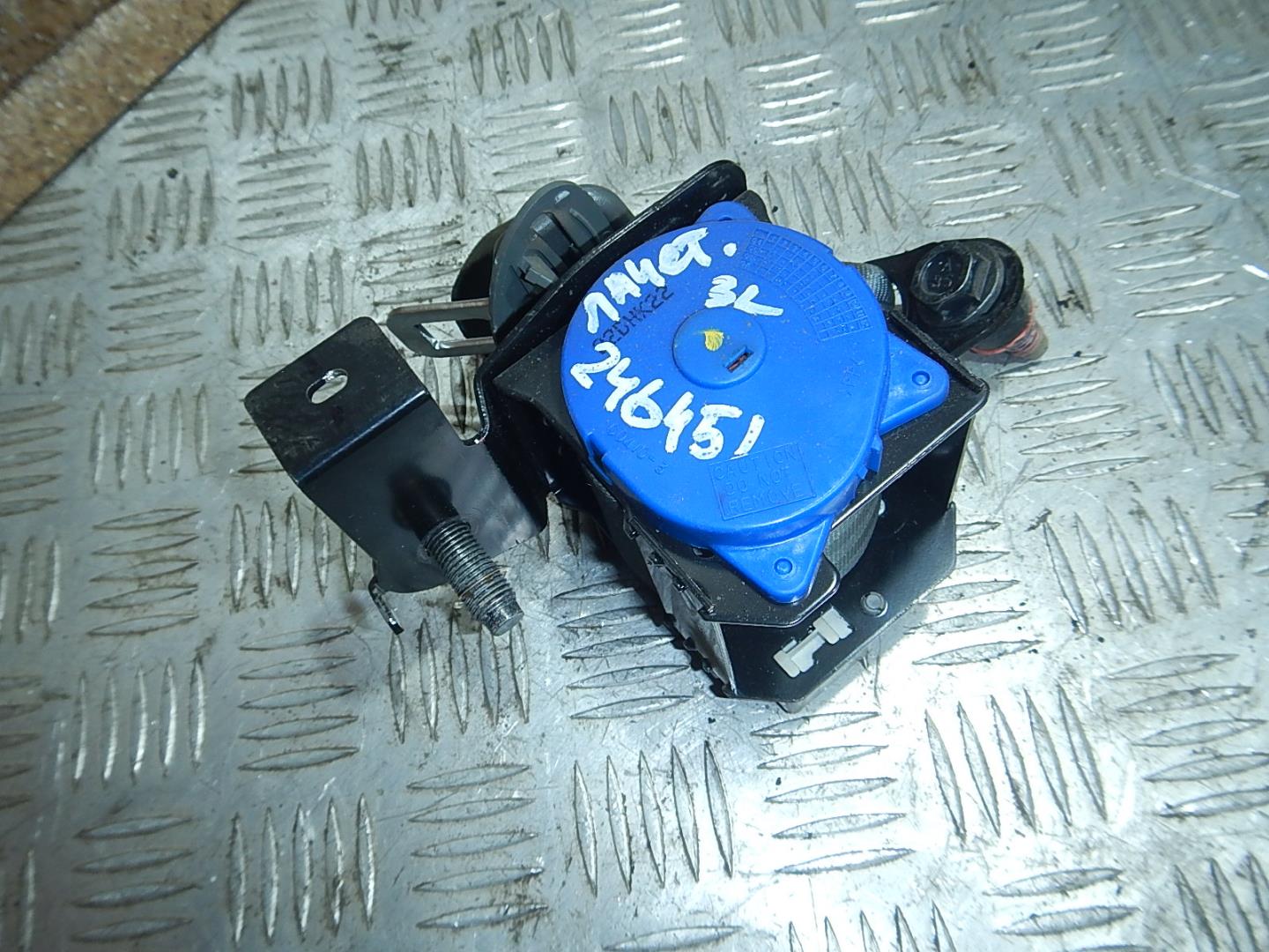 Ремень безопасности