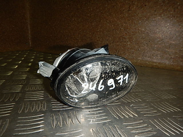 Фара противотуманная правая